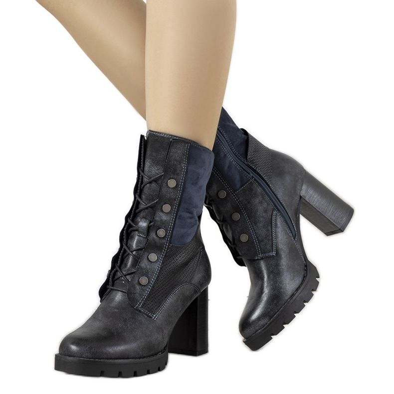 Bottines bleu marine sur le poteau Alvarado beige