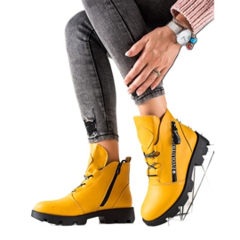 Sergio Leone Ouvriers de la mode jaune doré