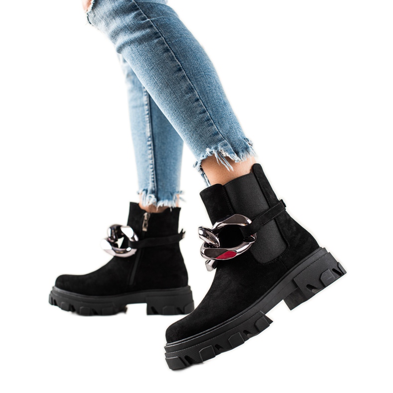 Boots en daim sur la plateforme S. Barski le noir
