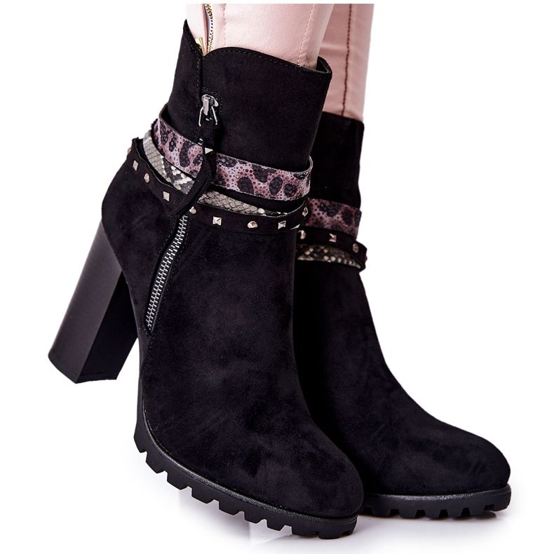 PG1 Bottes en daim sur un haut poste noir Besis le noir