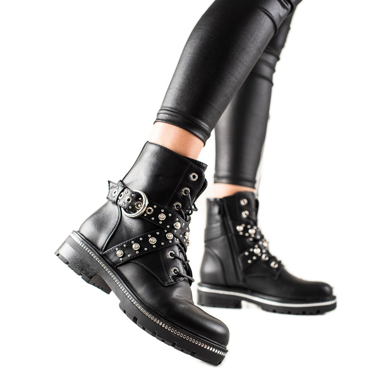 Kayla Travailleurs de la roche avec Jet le noir Kayla Travailleurs de la roche avec Jet le noir