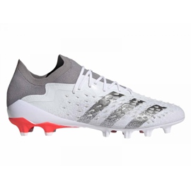 Chaussures de football Adidas Predator Freak.1 Low Ag M GZ2806 gris, blanc blanc