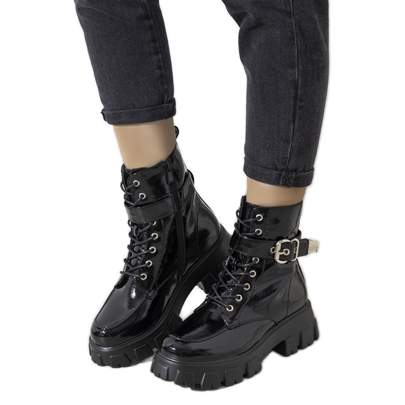 Bottes isolées laquées noires de Hampton le noir