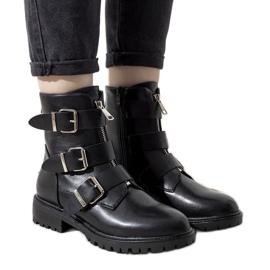 Bottes matelassées noires avec une fermeture éclair décorative