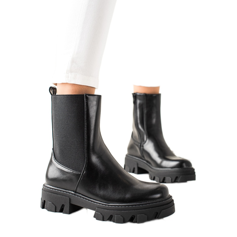 TRENDI Bottes sur la plate-forme le noir