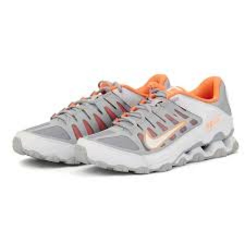 Chaussure Nike Reax 8 Tr Mesh M 621716-032 blanche gris
