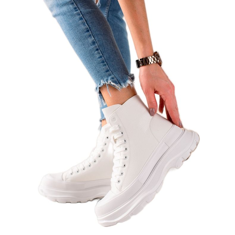 Seastar Baskets sur la plate-forme blanche Seastar Baskets sur la plate-forme blanche