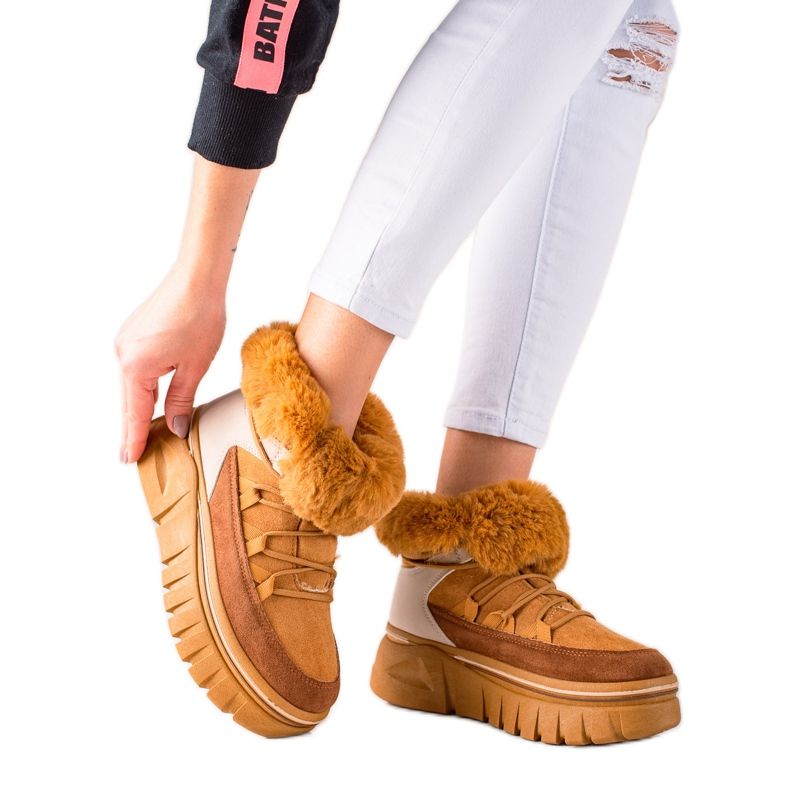 TRENDI Bottes de neige sur la plate-forme avec fourrure beige brun