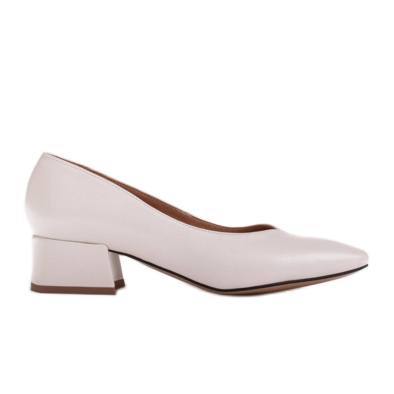 Marco Shoes Escarpins en cuir grainé blanc avec un col en V blanche