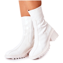 PM1 Bottines Hautes Laquées Sur Talon Blanc Merelien