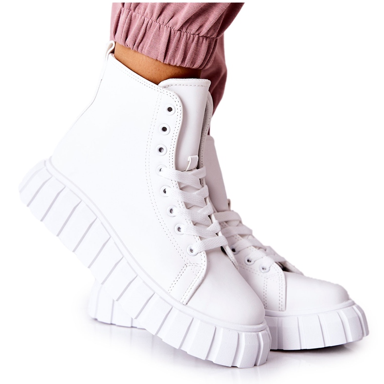 Baskets hautes en cuir sur la plate-forme blanche Meniphise