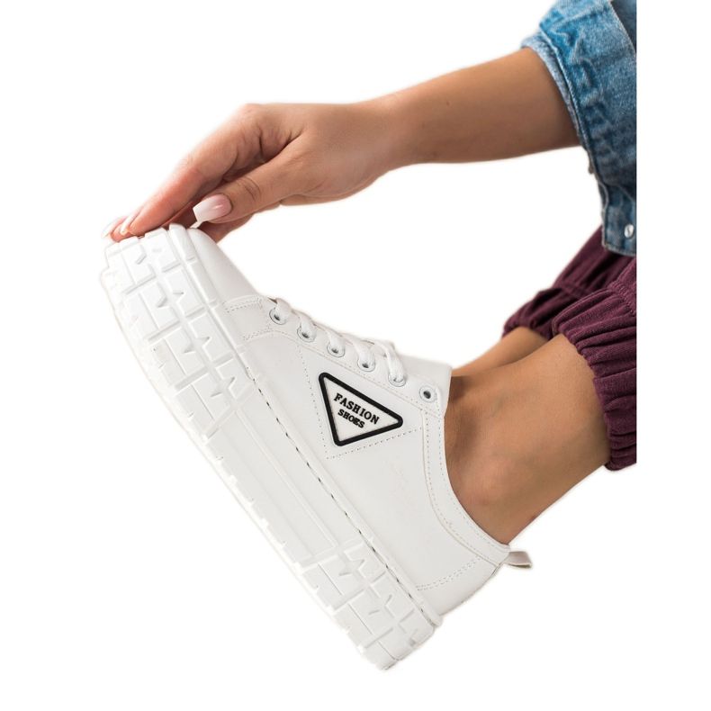 Goodin Baskets avec cuir écologique sur la plate-forme blanche Goodin Baskets avec cuir écologique sur la plate-forme blanche