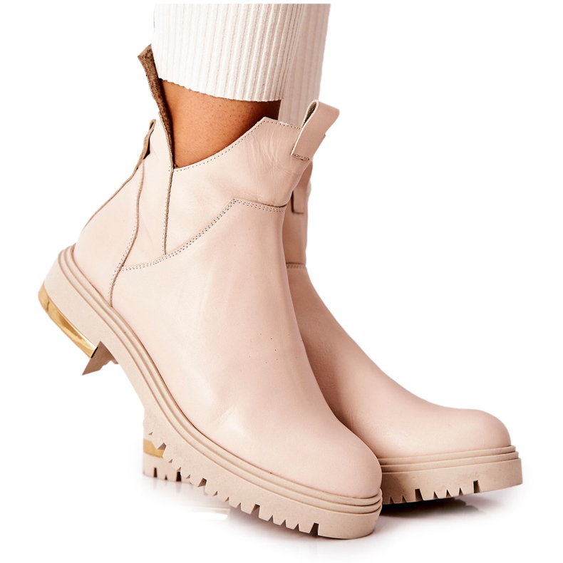 PA2 Bottes En Cuir Avec Une Découpe Beige Tanya