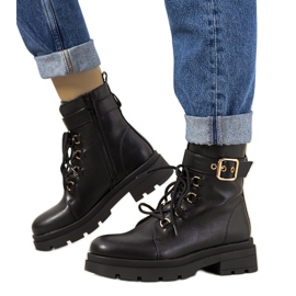 Bottes isolées noires d'Adomo le noir