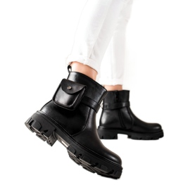 TRENDI Bottes basses avec une poche le noir