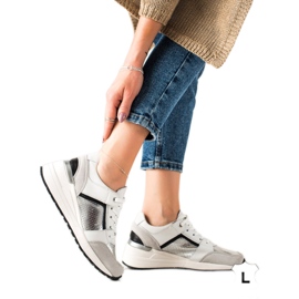 Evento Baskets de sport en cuir blanche argent Evento Baskets de sport en cuir blanche argent