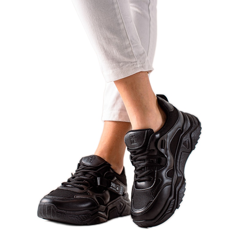 Evento Baskets de sport confortables le noir Evento Baskets de sport confortables le noir