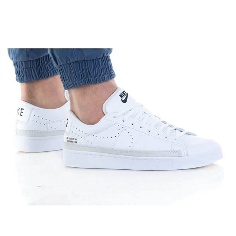 Nike Blazer Low XM DA2045-100 blanche Nike Blazer Low XM DA2045-100 blanche