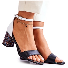 PA2 Sandales en cuir sur une barre Lorene noire et blanche multicolore