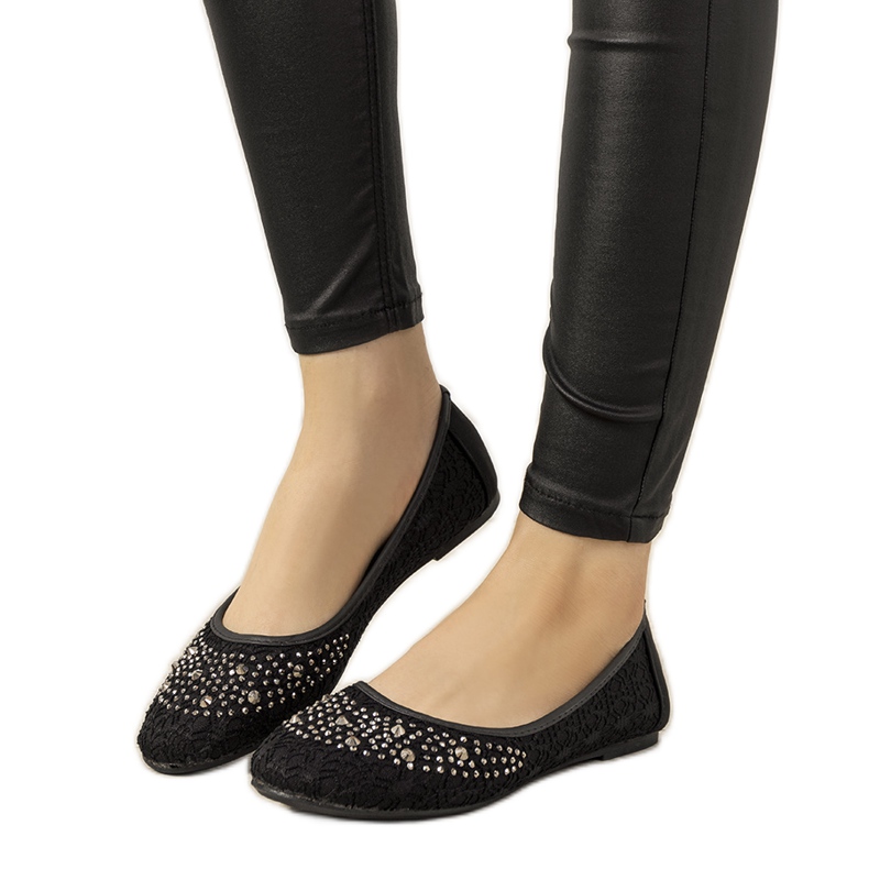 Ballerines en dentelle rose avec oxydes de zirconium East Side le noir Ballerines en dentelle rose avec oxydes de zirconium East Side le noir