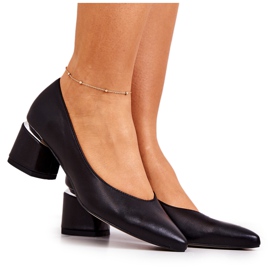 Escarpins En Cuir À Bout En Spitz Noir Marilyn le noir