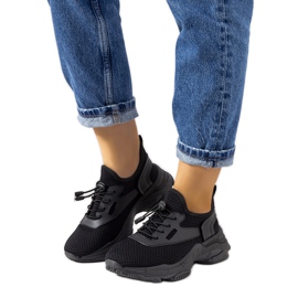 Baskets Barnes noires