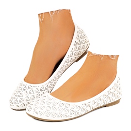 Ballerines blanches à motif Grie ajouré