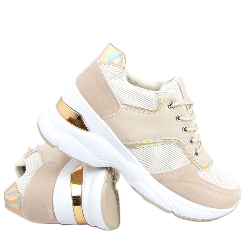 Chaussures de sport sur un talon compensé Toni Beige caché