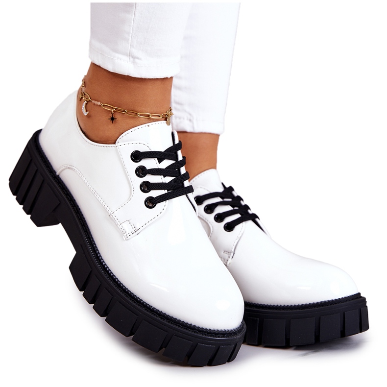 Chaussures laquées à la mode La.Fi White Hallie blanche