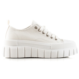 W. Potocki Baskets sur la plateforme Potocki blanc