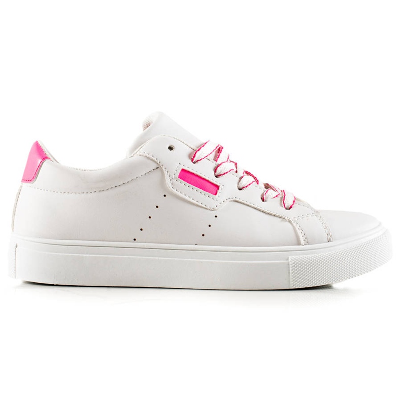 TRENDI Chaussures de sport blanches avec cuir écologique TRENDI Chaussures de sport blanches avec cuir écologique