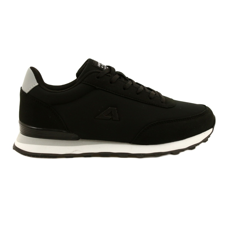 Chaussures de sport pour femmes sur la semelle EVA American Club HA38 le noir