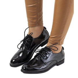 Chaussures femme laquées noires Gardi