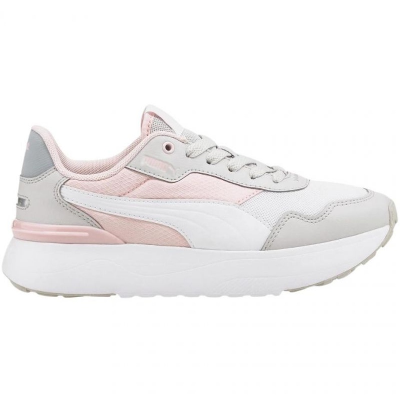 Chaussures Puma R78 Voyage 382048 07 blanche Chaussures Puma R78 Voyage 382048 07 blanche