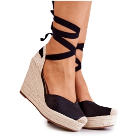 FS1 Espadrilles, sandales sur un coin noir. beige le noir