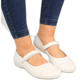 Ballerines velcro pour Communion Kornecki Jr KOR6271A blanc