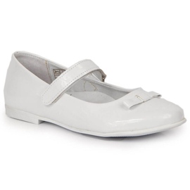 Ballerines de communion avec Velcro Kornecki Jr KOR6493C blanc blanche