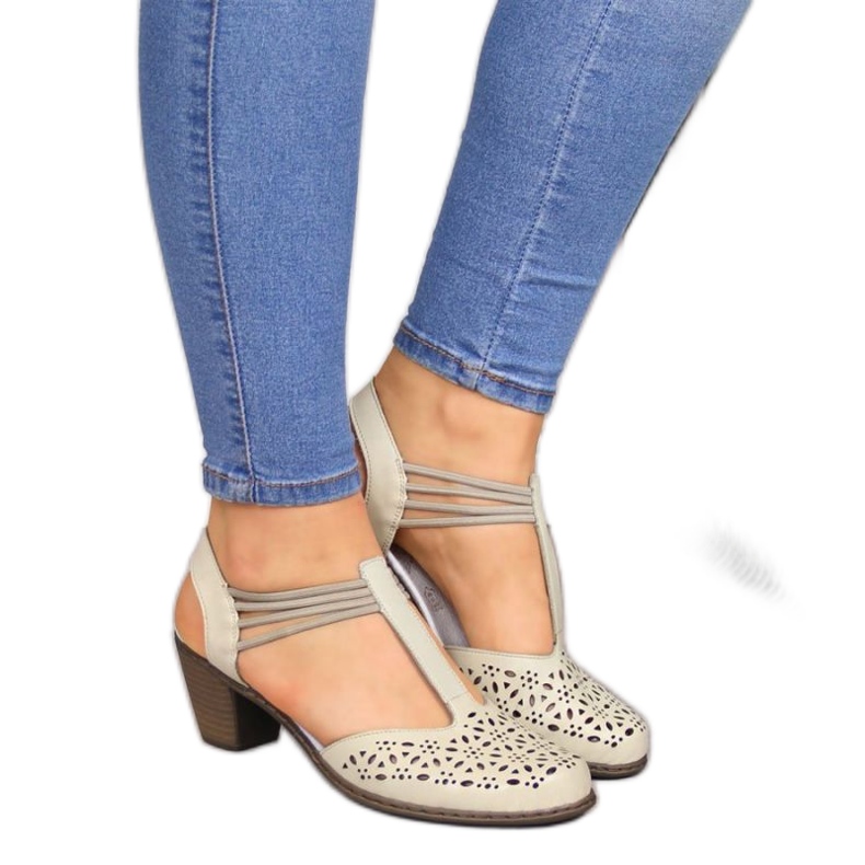 Sandales en cuir Rieker W RKR316 beige Sandales en cuir Rieker W RKR316 beige