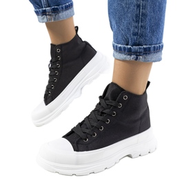 Baskets noires à la cheville sur la plateforme Boyes