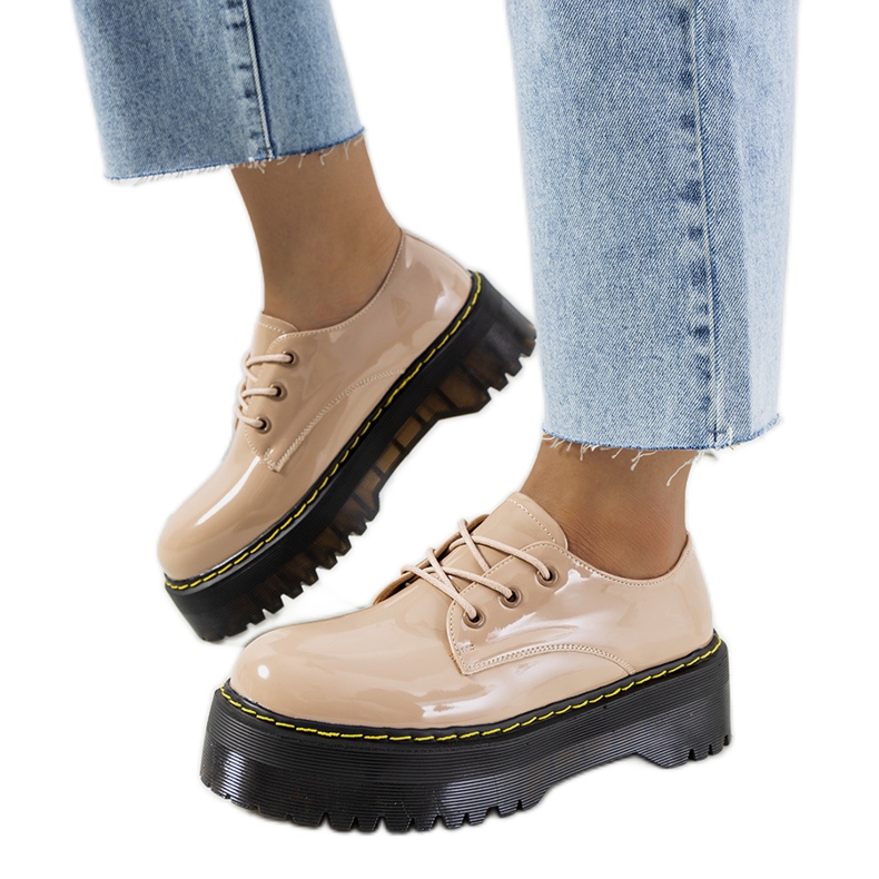 Chaussures beiges à semelle haute Hooper