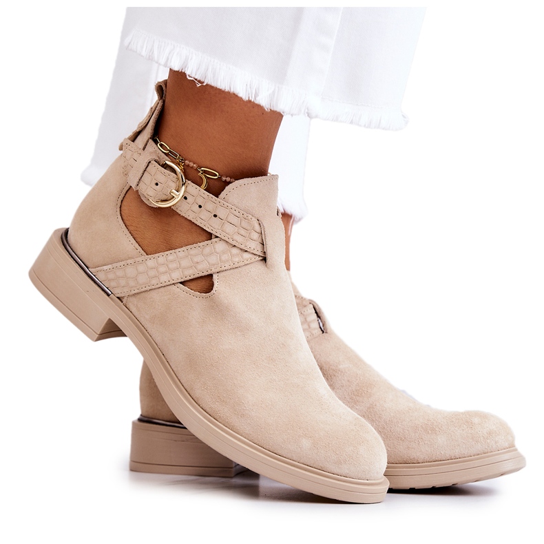 PL5 Bottines En Cuir Pour Femme Avec Une Découpe Beige Clair Ramos PL5 Bottines En Cuir Pour Femme Avec Une Découpe Beige Clair Ramos
