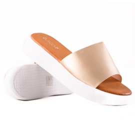 Encor Chaussons dorés sur la plate-forme