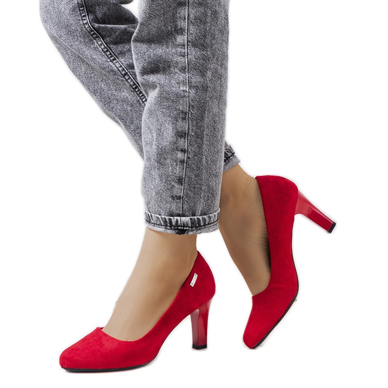Escarpins rouges sur un talon Calista