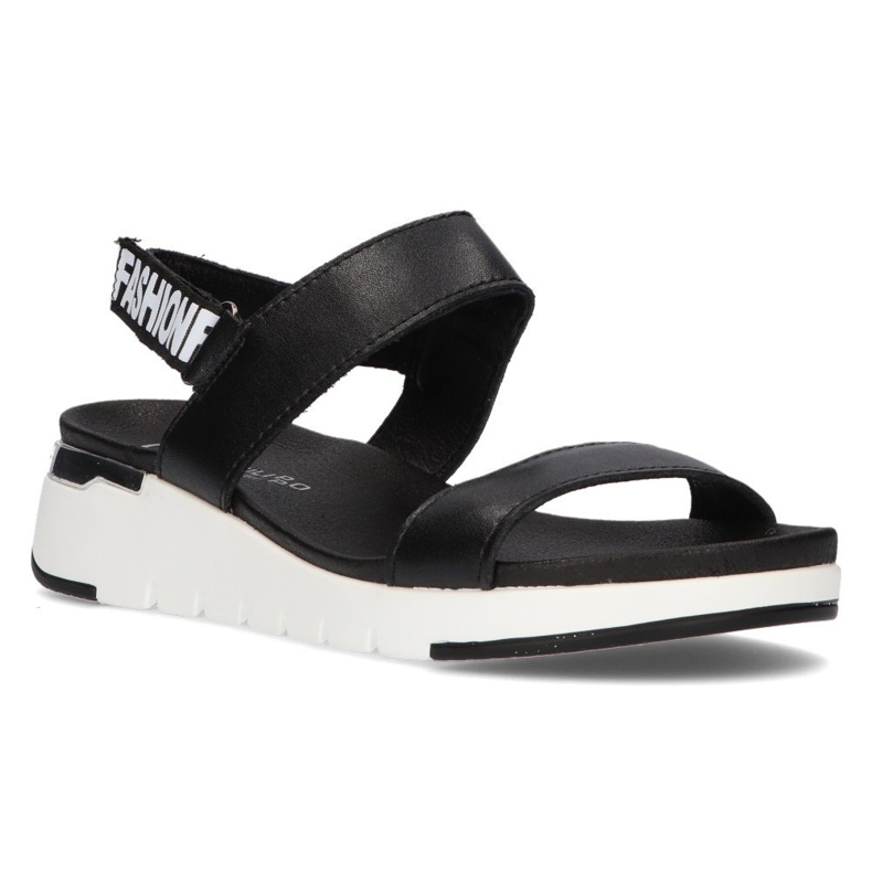 Sandales en cuir Filippo DS2141/21 Bk noir le noir
