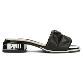 Chaussons en cuir Filippo DK3905 / 22 Bk noir le noir