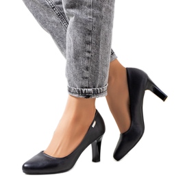 Escarpins noirs sur un talon Giessen le noir