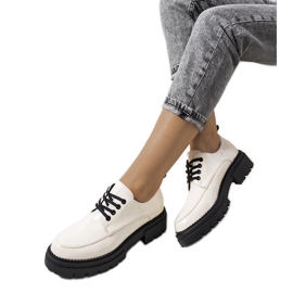 Richelieus beiges à semelle tracteur Noralie