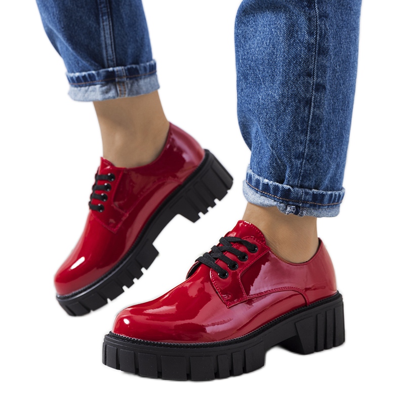 Chaussures laquées rouges d'Eileen Chaussures laquées rouges d'Eileen