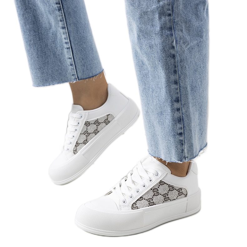 Baskets blanches sur la plateforme Birkett gris Baskets blanches sur la plateforme Birkett gris