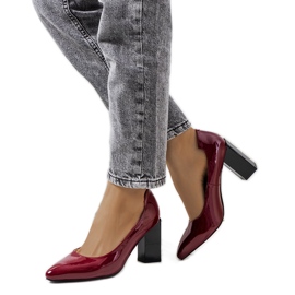 Escarpins laqués rouges sur le poteau Shannen multicolore Escarpins laqués rouges sur le poteau Shannen multicolore